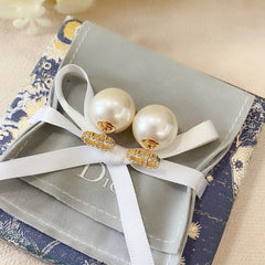 CD Elegant Pearl Ear Stud