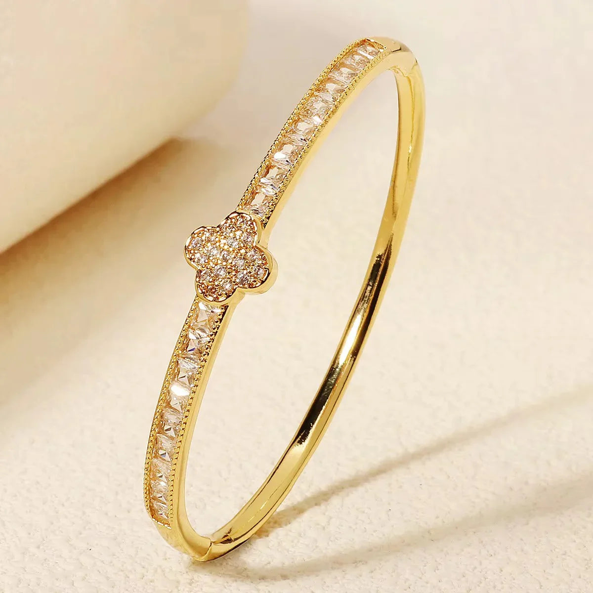 Golden Clover Zirconia Bangle Bracelet - Sparkling Four Leaf Clover Pakistan | Ornavella