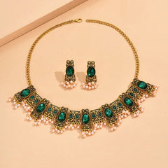 Vintage Green Gemstone & Pearl Choker Necklace Set